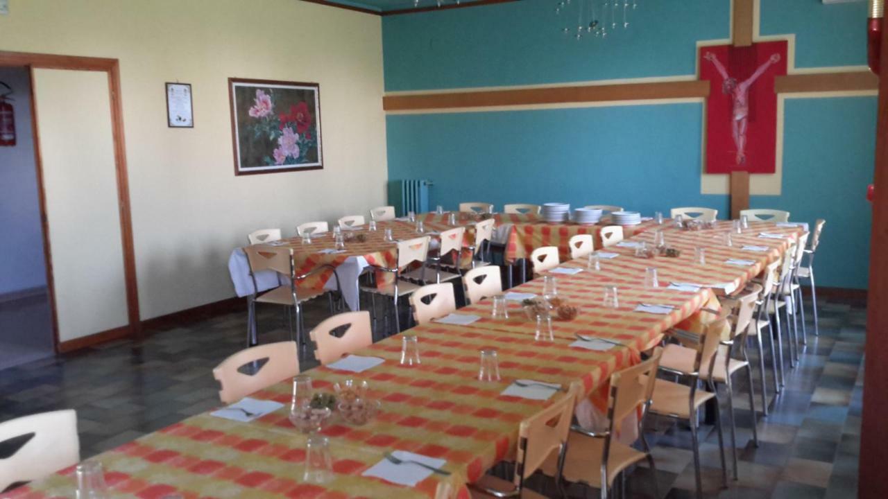 Centro Giovanile Padre Minozzi Hotell Policoro Exteriör bild